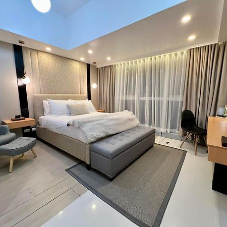 Hotel Vibe Condo At Uptown Parksuites Bgc Тагуиг Екстериор снимка